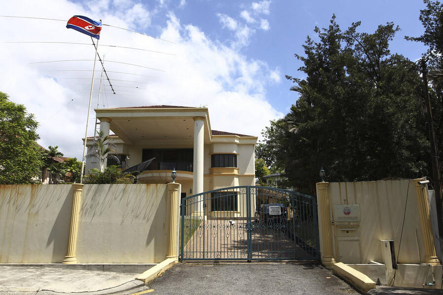 朝鲜大使驾多辆豪车索要金正男遗体 马来同意(图)