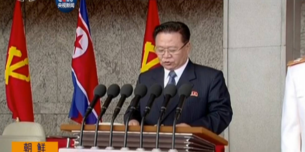 特写：阅兵仪式画面里的金正恩(高清组图)