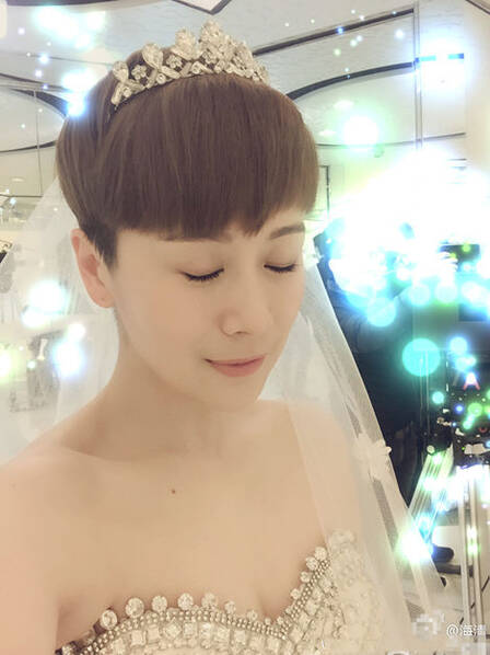 仙风道骨!海清白衣耍剑练太极 化身一代宗师 - 子泳 - 子泳WZ的博客 仙风道骨!海清白衣耍剑练太极 化身一代宗师 - 子泳 - 子泳WZ的博客