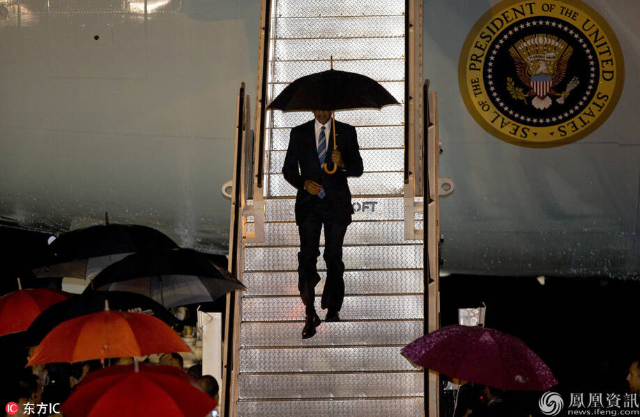 奥巴马首次访问老挝-中国学网-中国IT综合门户