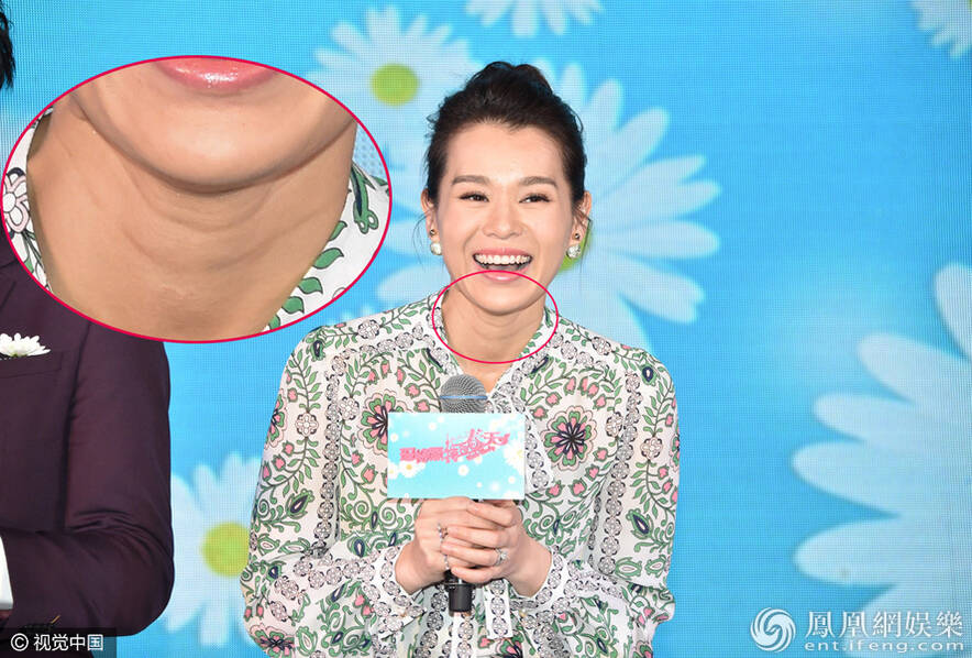 38岁胡杏儿穿花裙,可颈纹暴露了年龄