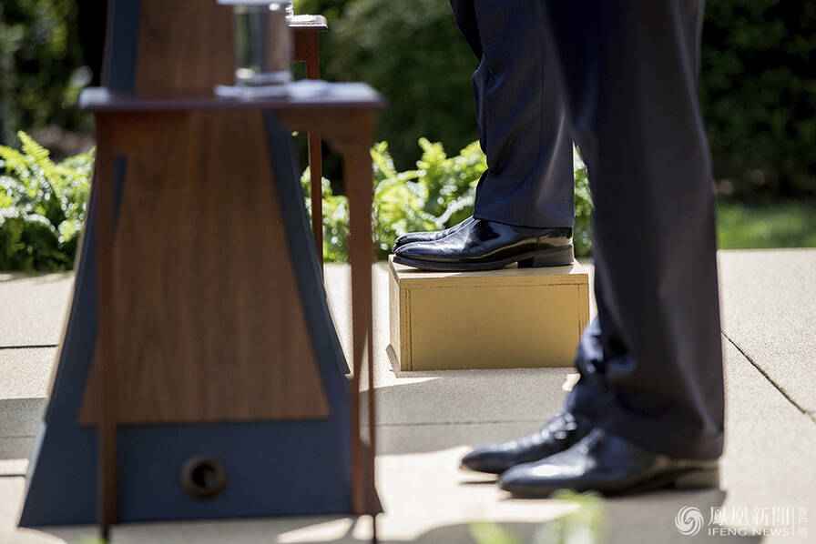 约旦国王访美 气质王妃与第一夫人畅聊(组图)