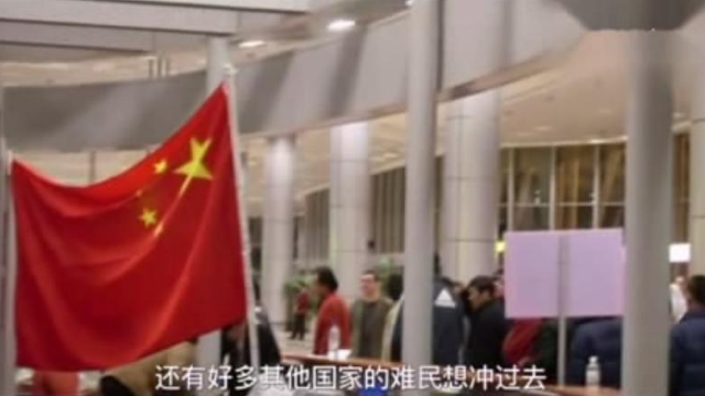 利比亚：过边境没护照 唱中国国歌就放行