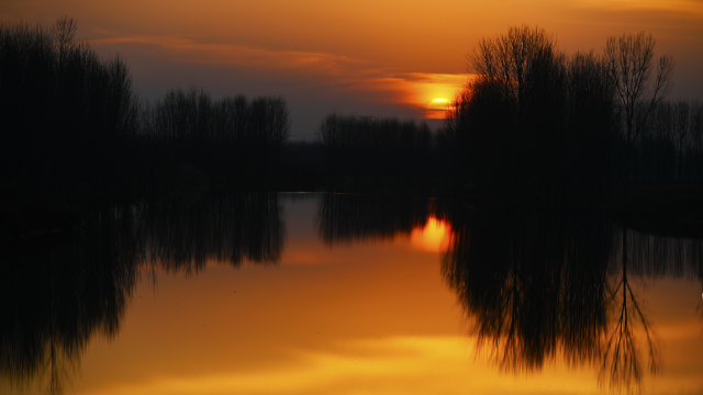 小清河河畔的你发现了吗？原来小清河的日落这么美！