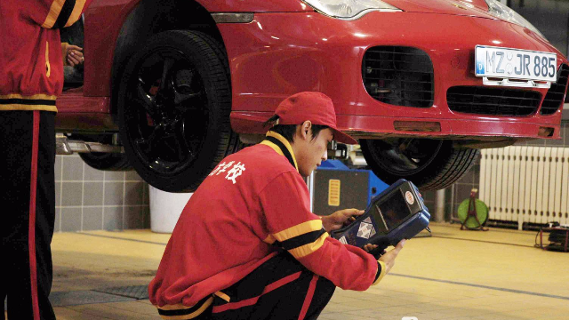 北方汽修老司机教你车辆漏电的检测方法！