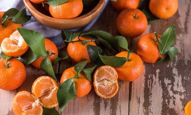 几分钟把砂糖橘制作成水果罐头,吃出不一样的