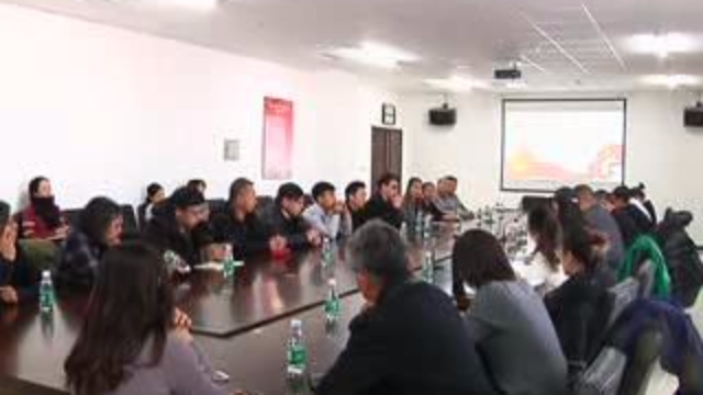 赤峰市红山区人大代表和政协委员为团员青年成长出谋划策