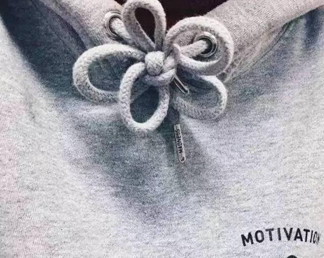 长这么大才知道,卫衣的两绳子这么用,我真的是