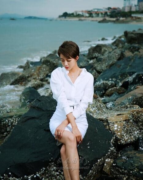 还记得《马大帅》里的小翠吗?如今已为人妻为人母_凤凰资讯