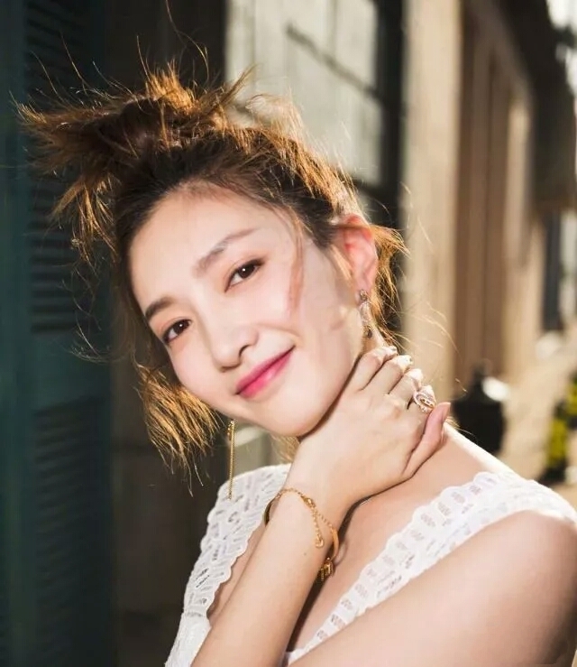 明星面相--江疏影