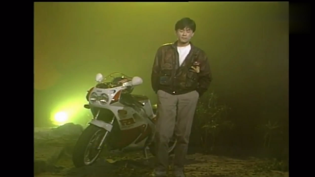 王杰经典歌曲高清珍藏《上帝也哭泣》