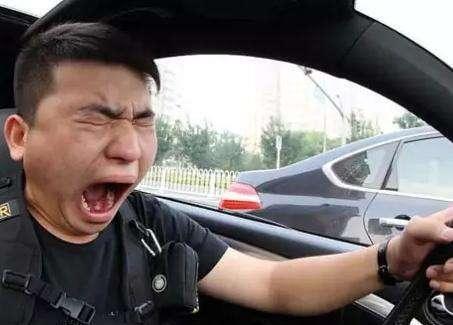 开长途犯困喝红牛为什么没用?老司机带上它,越