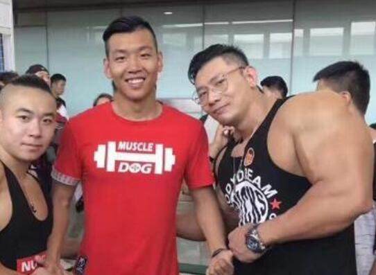 看看中国第一健美维度鹿神的健身计划!
