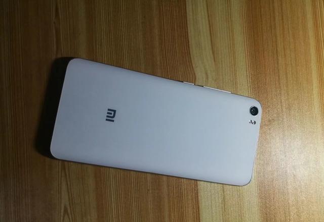 已换全新电池,650元小米5手机开箱