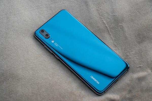 苹果iPhone7跌至与华为P20一样价位, 你会选谁