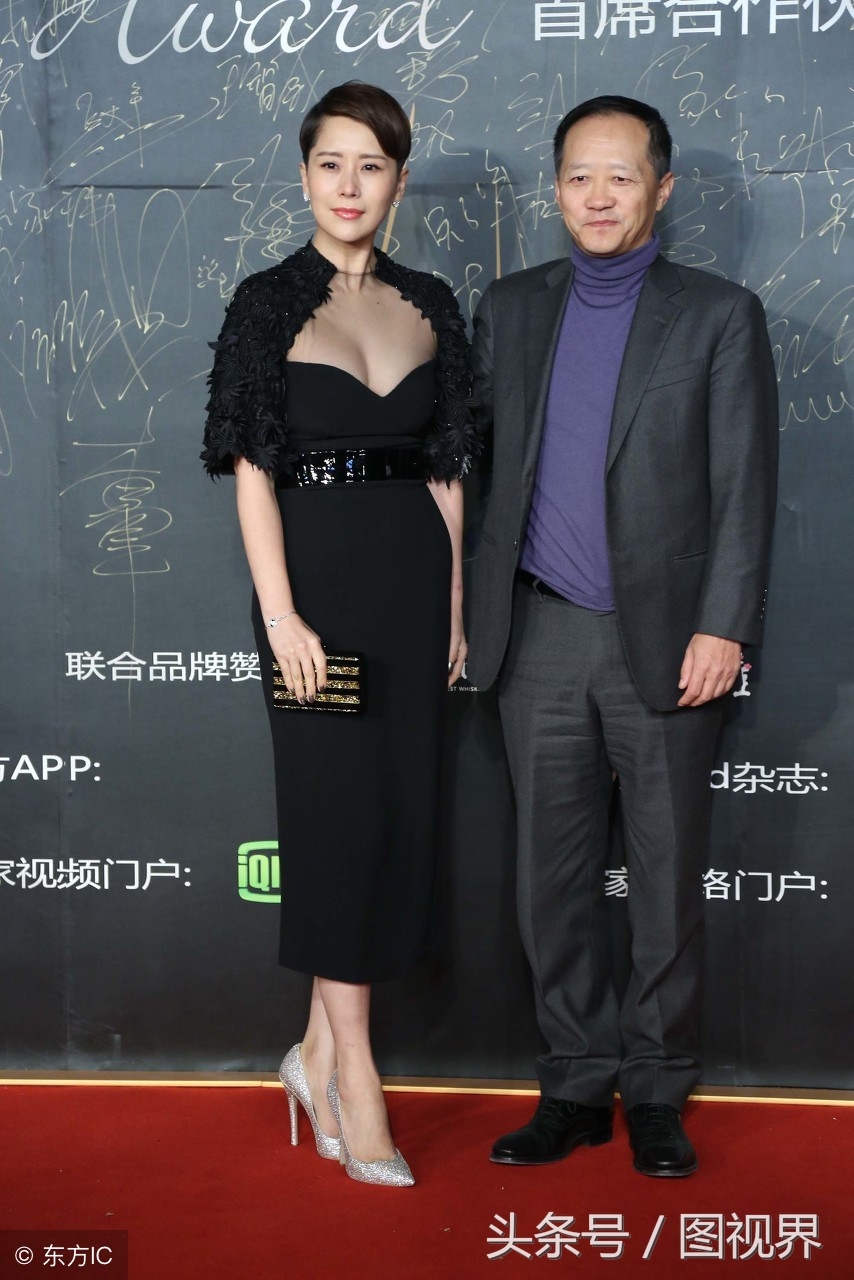 40岁海清越来越会穿了,网友:脚上的高跟鞋也很漂亮!