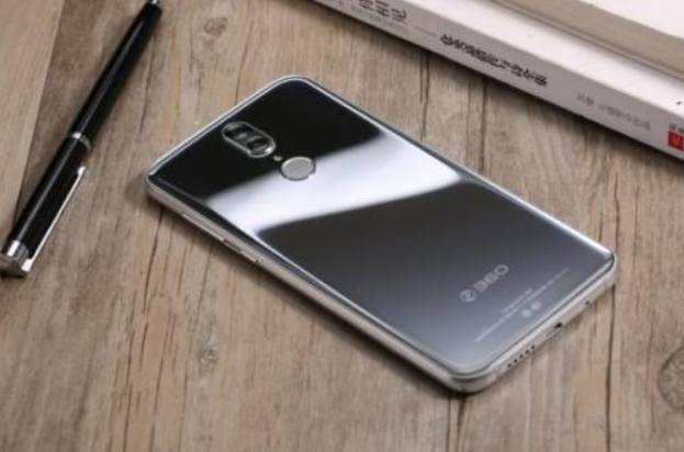 2018公认性价比最高的3款手机,低价高配,适