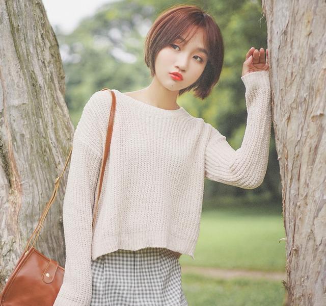 吴昕把蕾丝丝巾别裤腰上,网友:土爆了,难怪潘