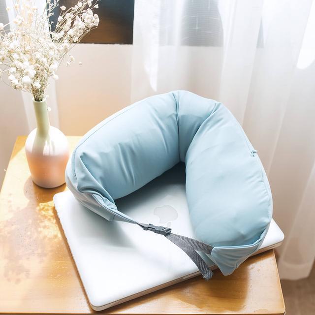 女票低头玩手机老是颈椎痛,送她一个U型枕,让