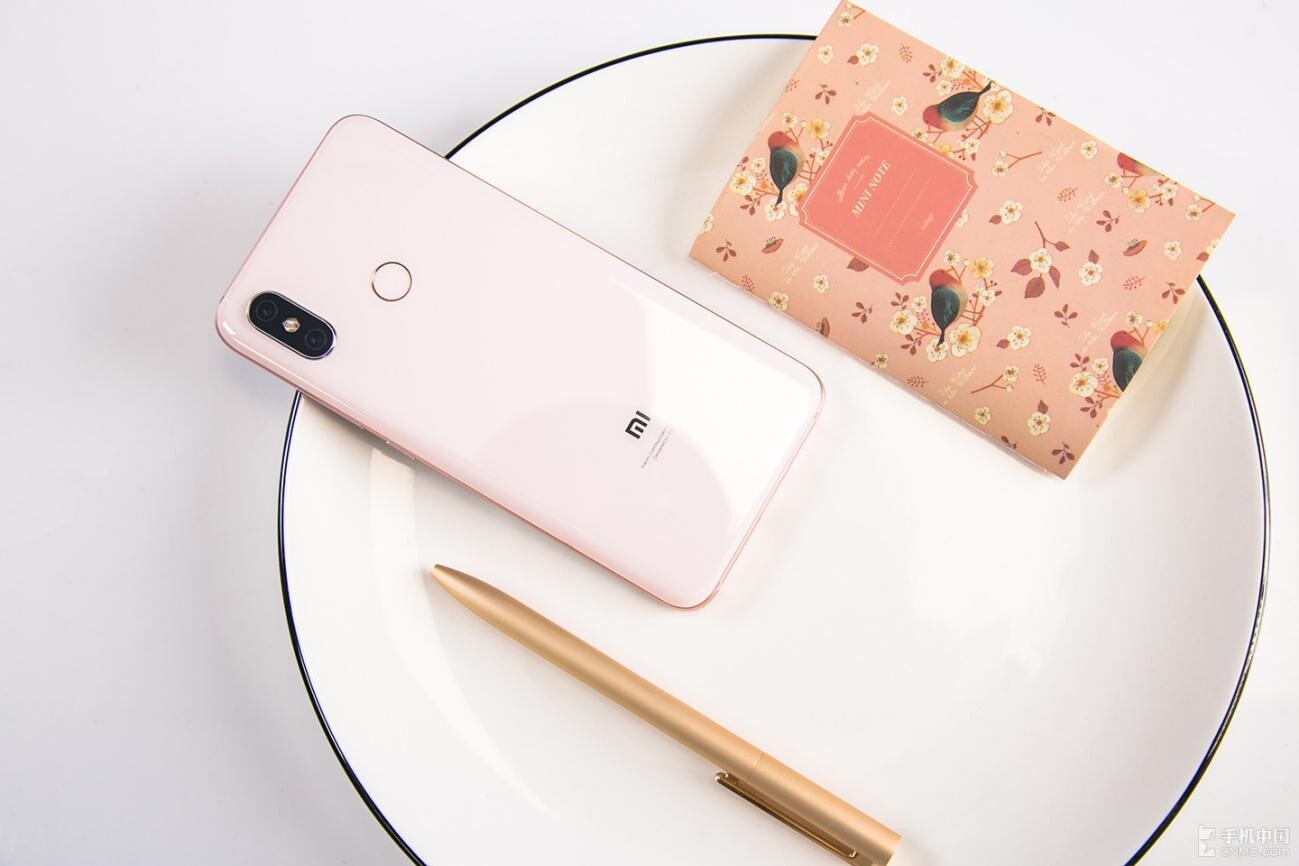 小米8领先开抢 京东手机秒杀日实惠多多