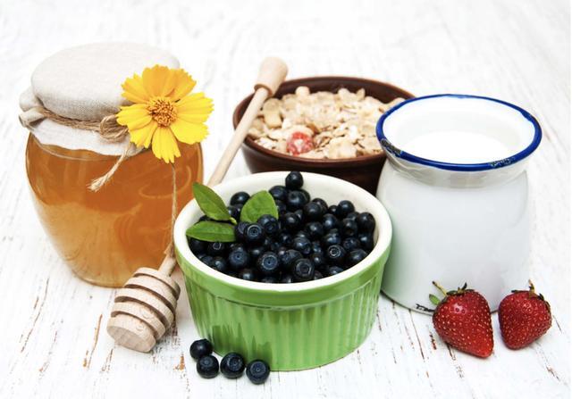 蜂蜜水用冷水泡好?还是热水泡好