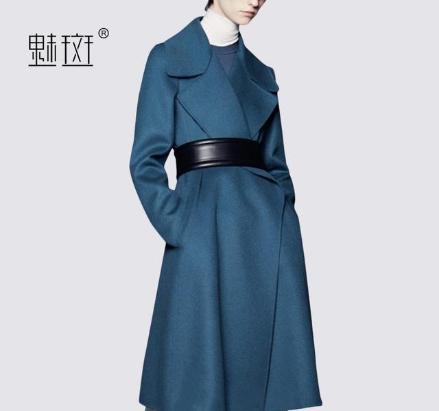 高端修身呢大衣,凸显高端气质,做时尚衣品的风
