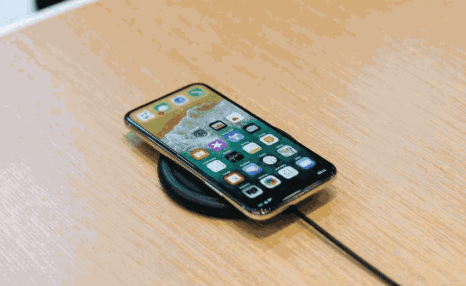 为什么国产旗舰手机突然都不用金属机身 改用