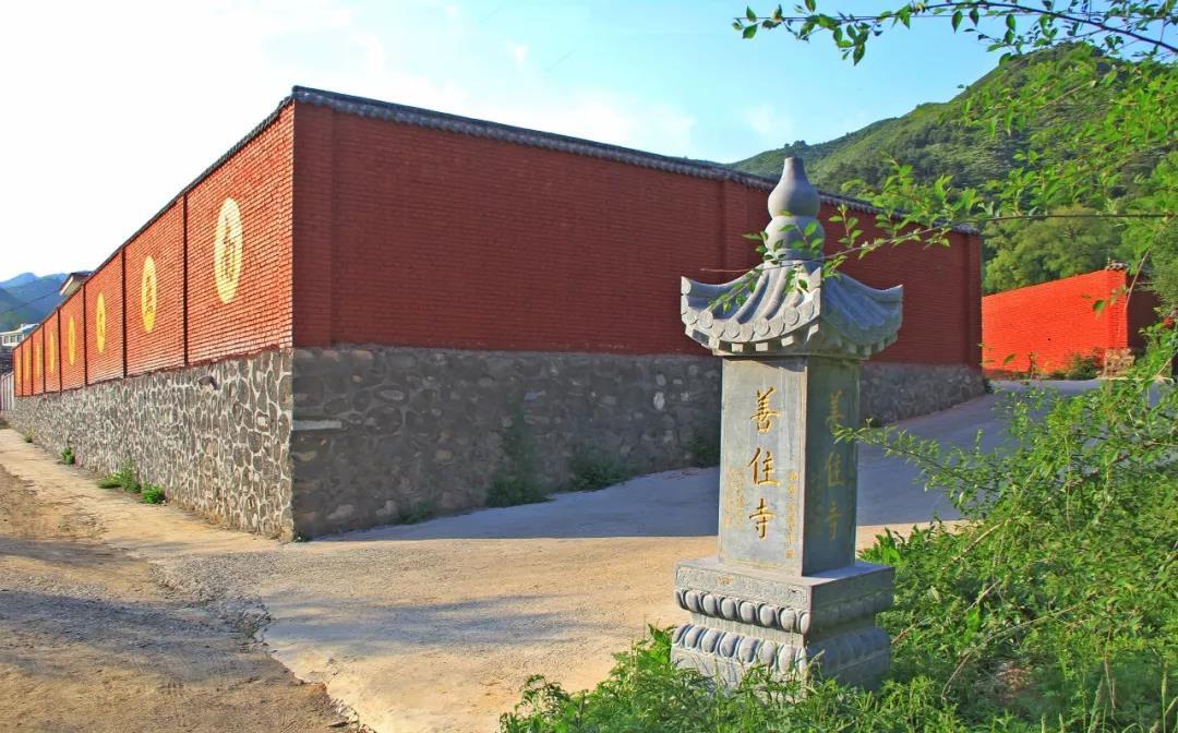 五台山善住寺(龙王庙)举行吉祥普佛法会,祈愿国泰民安,风调雨顺