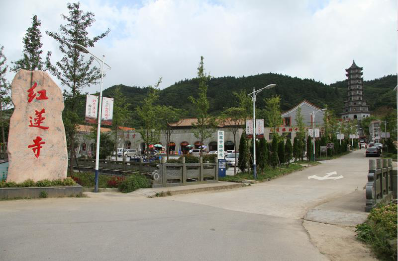 央视《闻道》栏目走进浏阳市大围山红莲寺