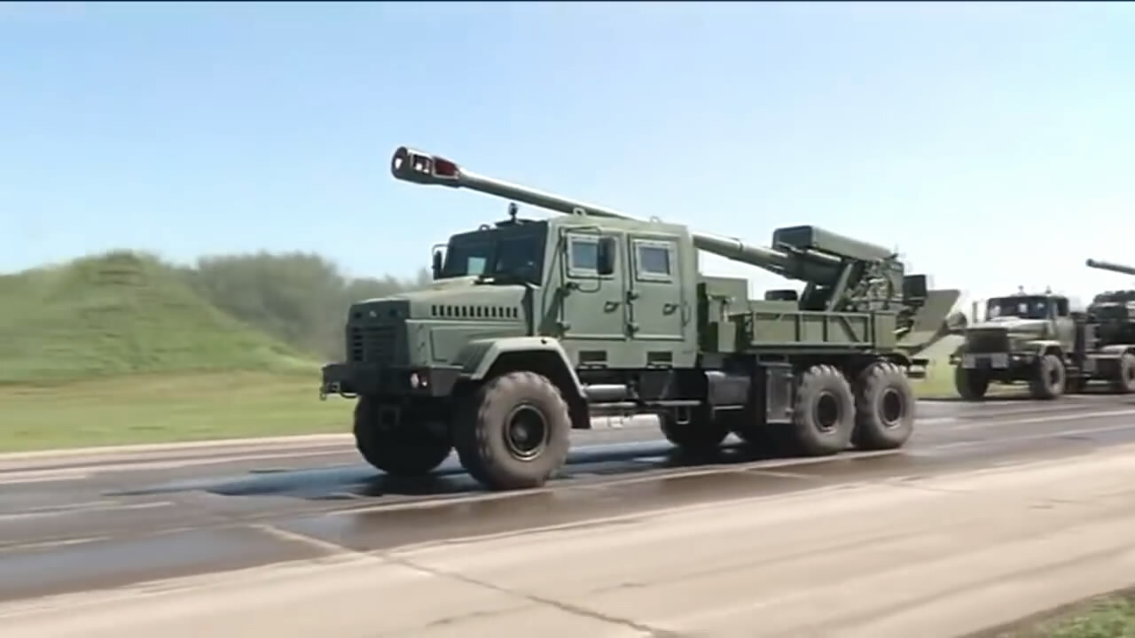 乌克兰推出新型卡车炮 因外观傻大很粗竟被军迷吐槽落后
