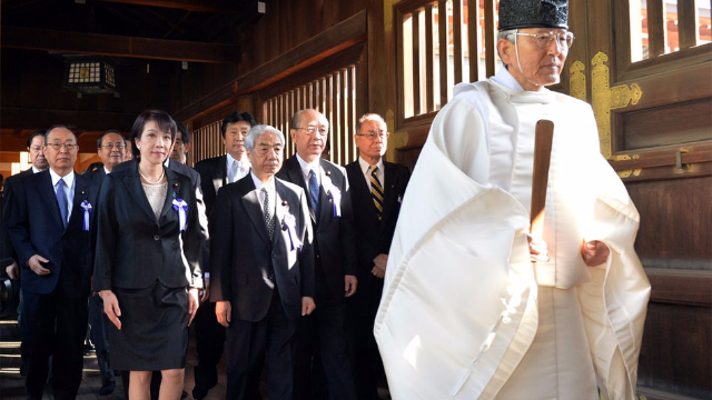 冥顽不灵！日本投降73周年纪念日，多名日本政要参拜靖国神社