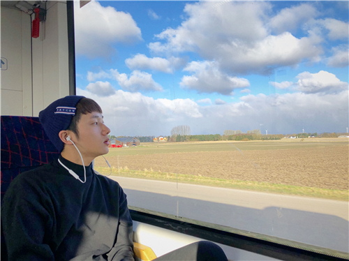 蒋敦豪专辑发行展全能才华 师徒再度携手共呈