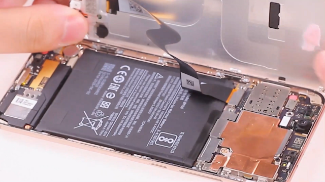 小米A2拆解步骤演示教程