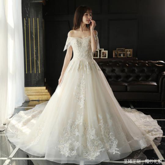 如何挑选婚纱礼服之(-)结婚当天要备几套衣服