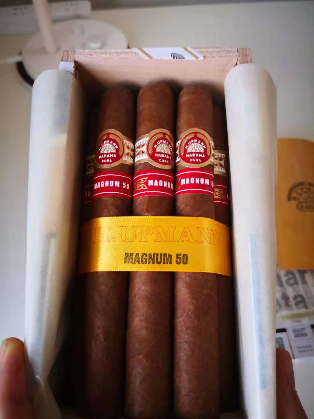 乌普曼*玛瑙50 h.upmann magnum 50 (又叫 密林50)