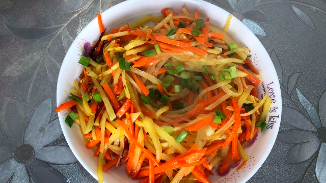 土豆丝胡萝卜丝炒火腿肠 1df98ab5362667120e85e87859a66542624da7d0_size502_w640_h360.png