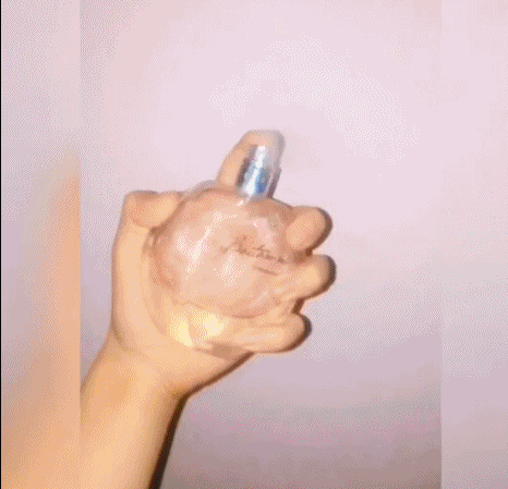 一挥洒出来,就像仙女撒金粉 都火上了抖音