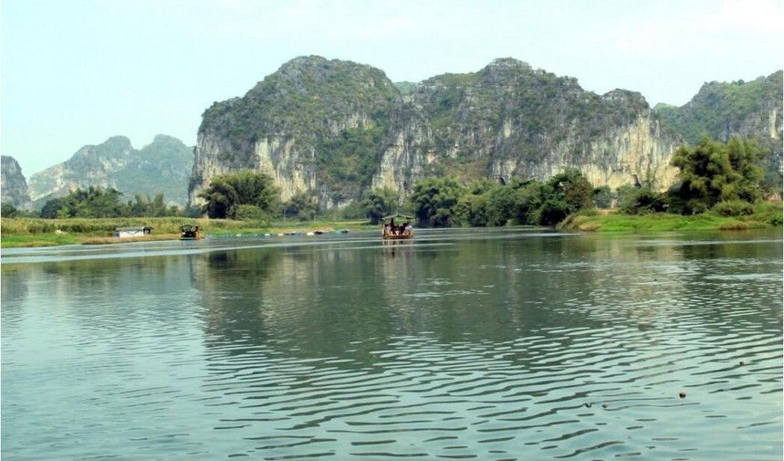 上林三里洋渡景区被誉为小桂林，广西南宁旅游必看的风景