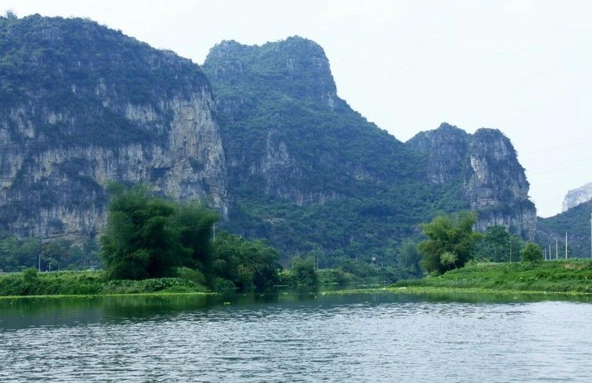 上林三里洋渡景区被誉为小桂林，广西南宁旅游必看的风景