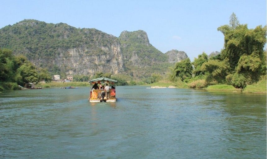 上林三里洋渡景区被誉为小桂林，广西南宁旅游必看的风景