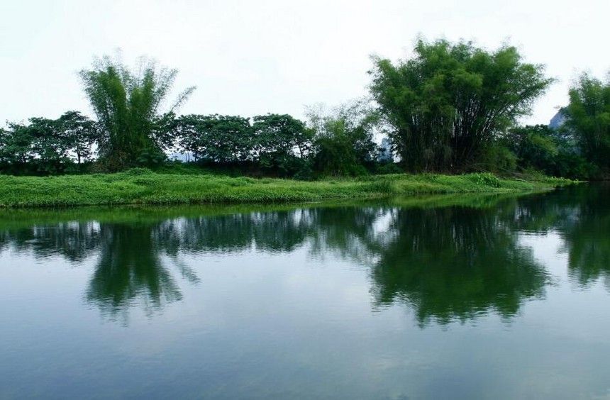 上林三里洋渡景区被誉为小桂林，广西南宁旅游必看的风景