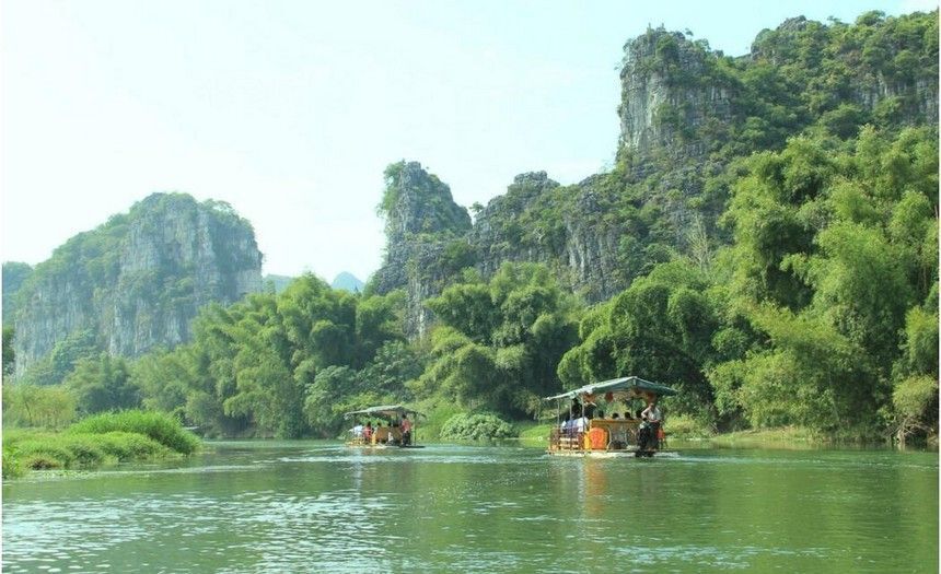 上林三里洋渡景区被誉为小桂林，广西南宁旅游必看的风景