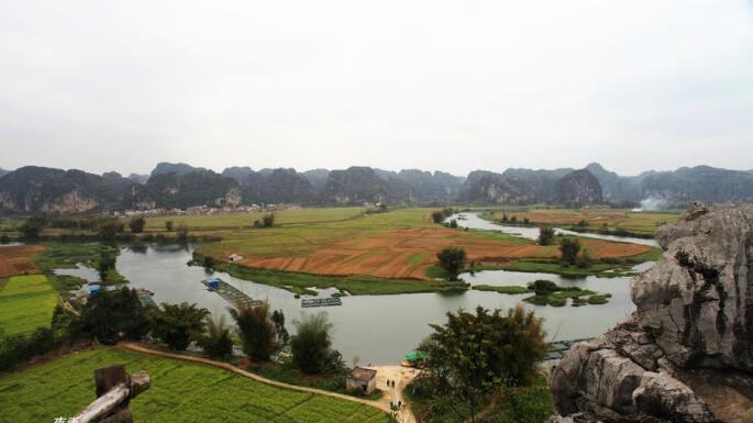 上林三里洋渡景区被誉为小桂林，广西南宁旅游必看的风景