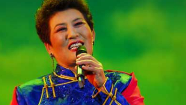 德德玛《美丽的草原我的家》,被评为世界优秀