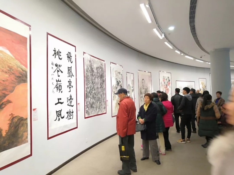 妙笔丹青出画卷 雄心挥洒翰墨情——回味“讲述陕西故事”书画展（ 何龙）__凤凰网