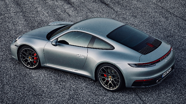 新老保时捷911声浪对比：992 vs 991