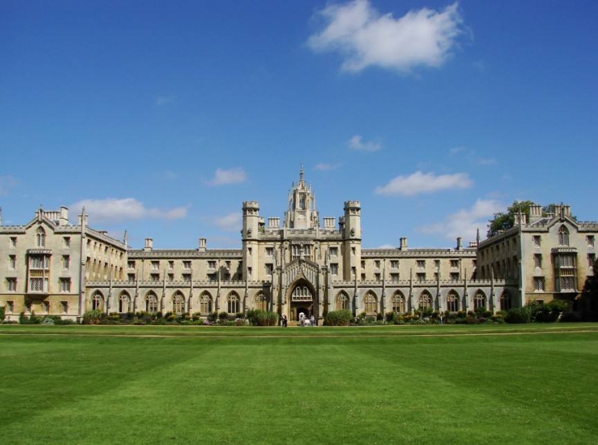 英国留学预科和语言班有哪些区别?出国留学人员须知申请指南书(英国预科和语言班的区别)