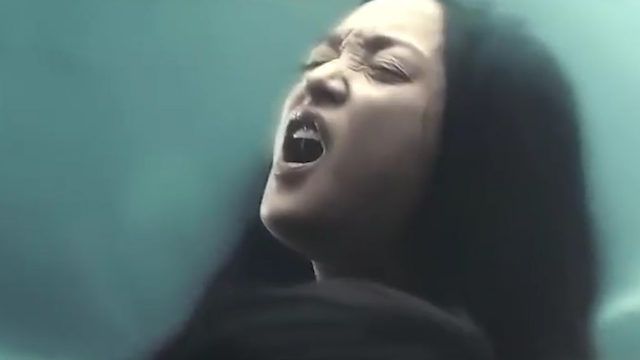 【陈坤与周迅】激情戏片段，演技很熟练，嘿嘿