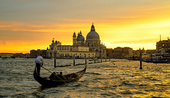 在意大利水城"威尼斯"度过一个愉快的假期