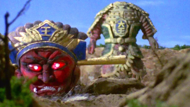 奥特曼中最恐怖的情节！被怪兽分尸算轻的，一刀砍掉了泰罗的头